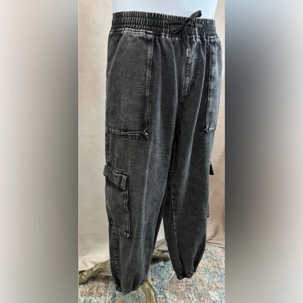 SHEIN Curve Women’s Black Wash Cargo Denim Drawstring Joggers Plus Size 1X - Picture 2 of 9